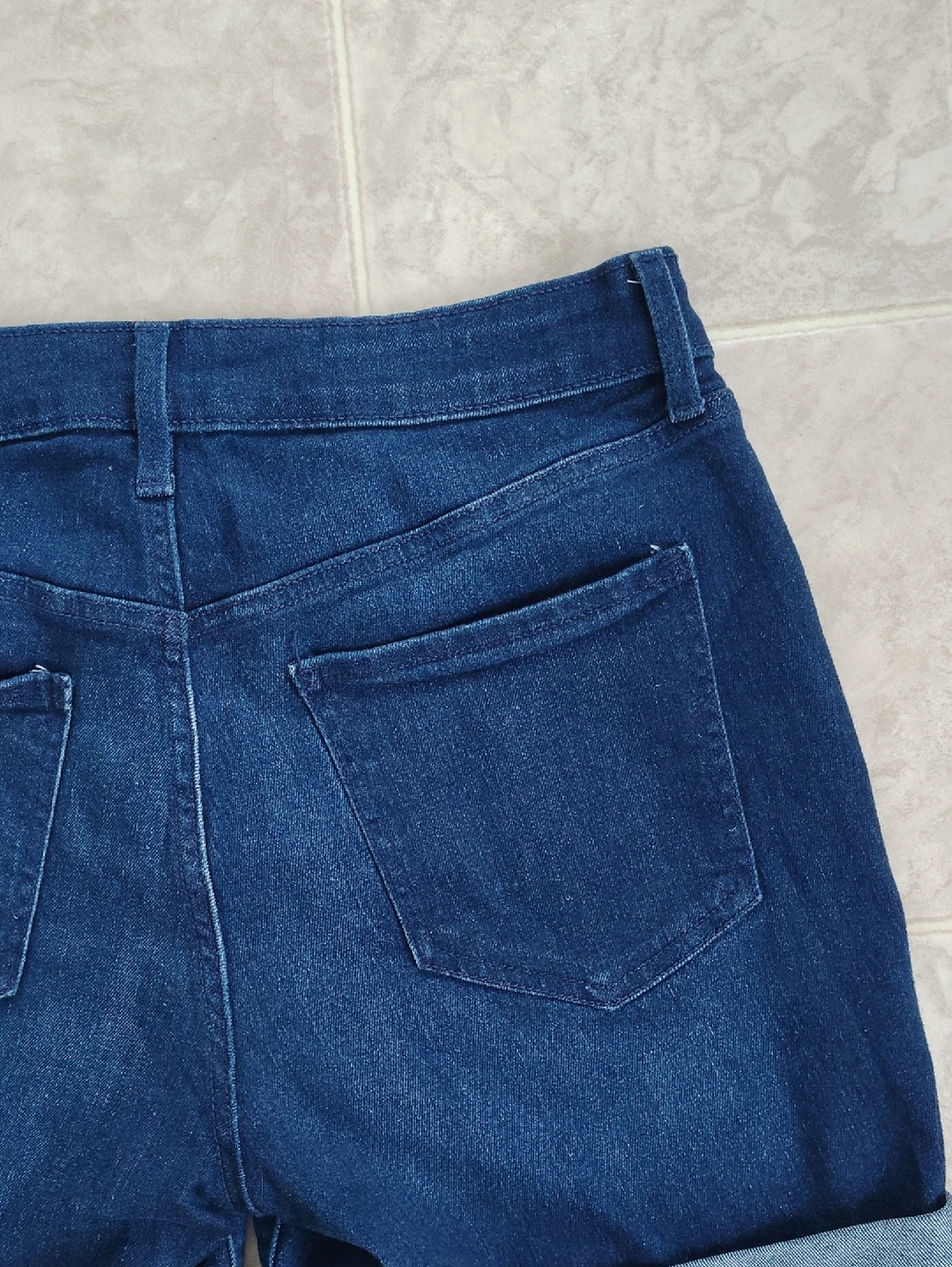 Old Navy Dark Wash Rolled Cuff Denim Wow High Rise Shorts - Picture 4 of 11